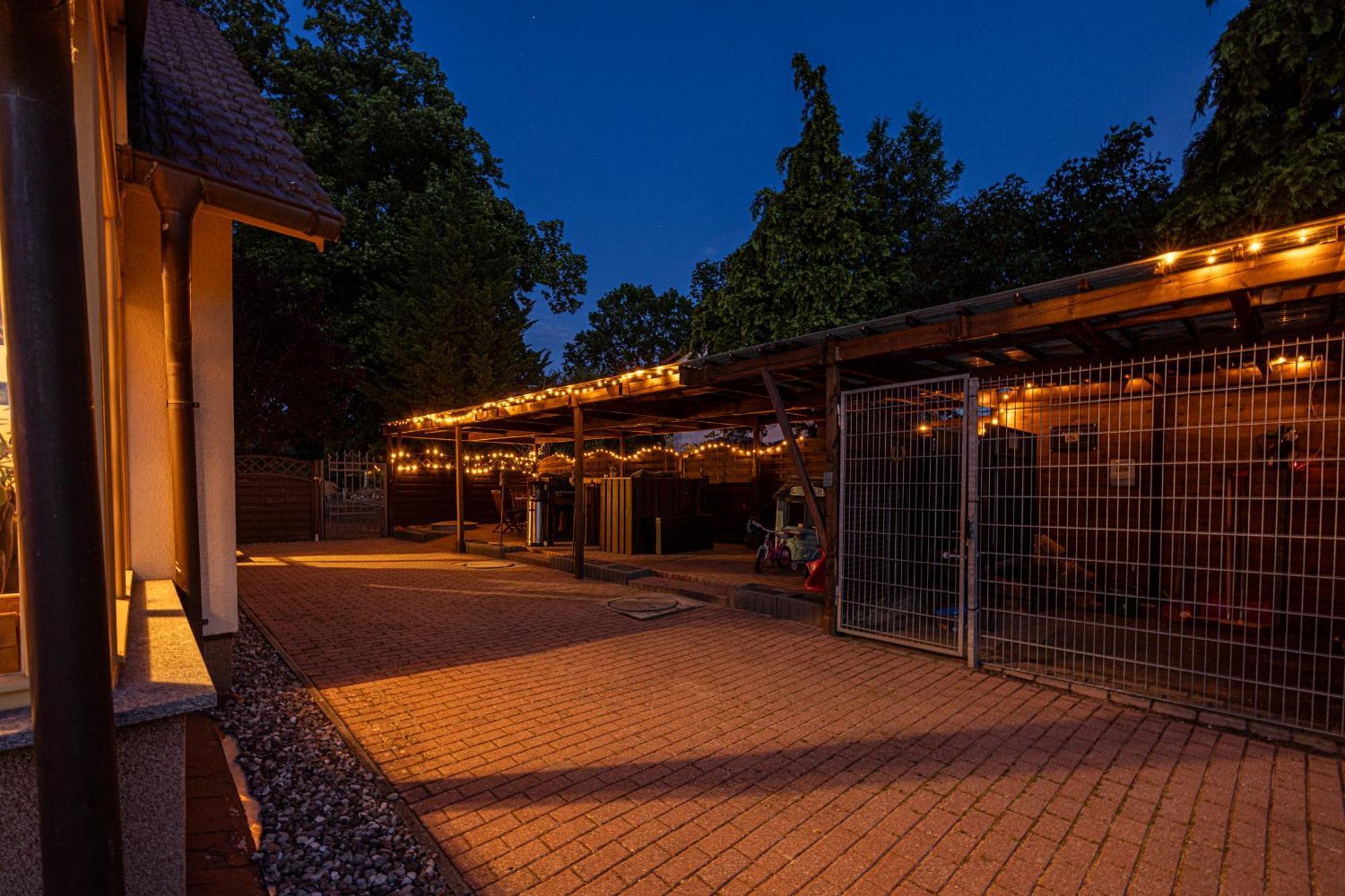 Wellnessparadies Mit Sauna Und Whirlpool Krakow am See Exterior foto
