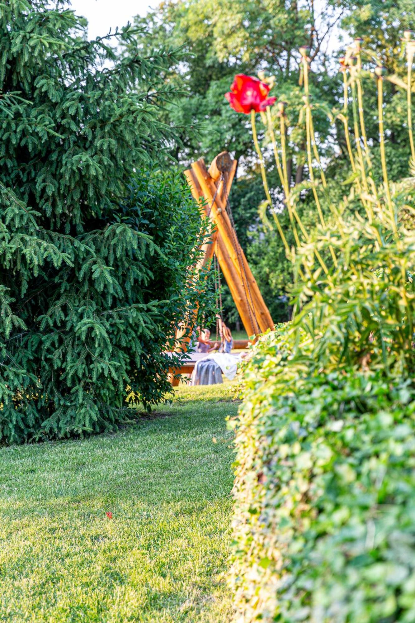 Wellnessparadies Mit Sauna Und Whirlpool Krakow am See Exterior foto
