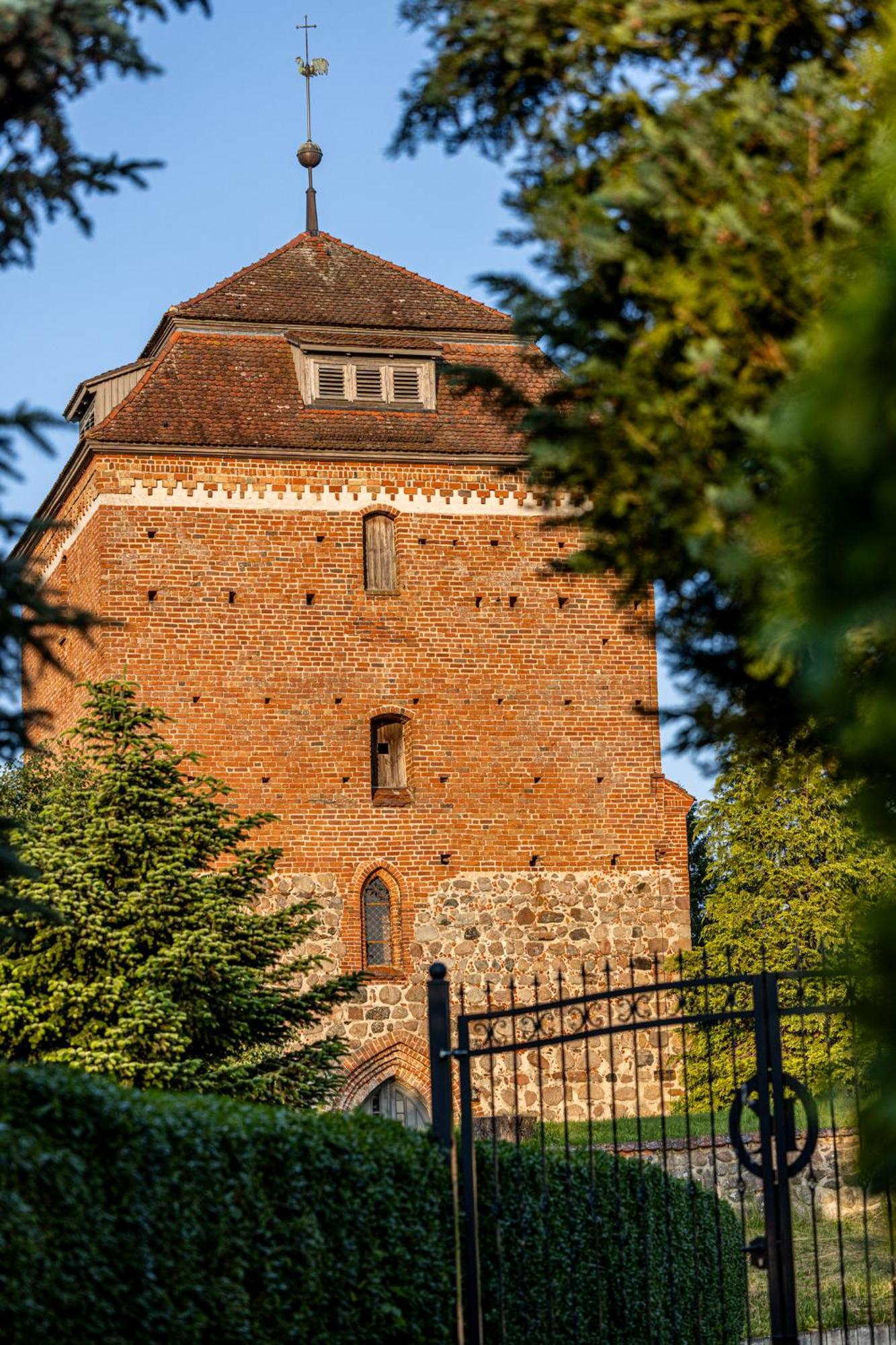 Wellnessparadies Mit Sauna Und Whirlpool Krakow am See Exterior foto