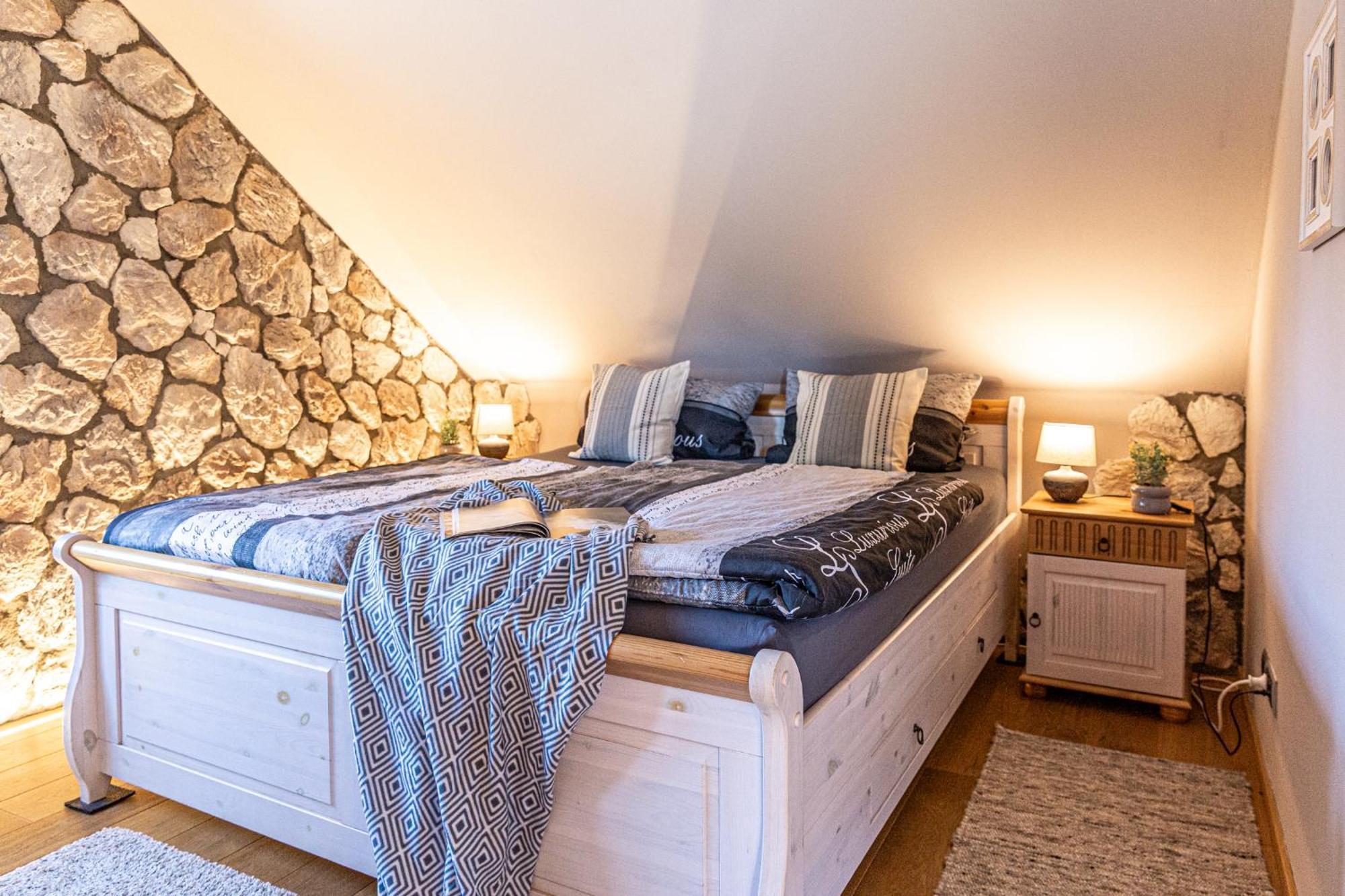 Wellnessparadies Mit Sauna Und Whirlpool Krakow am See Exterior foto